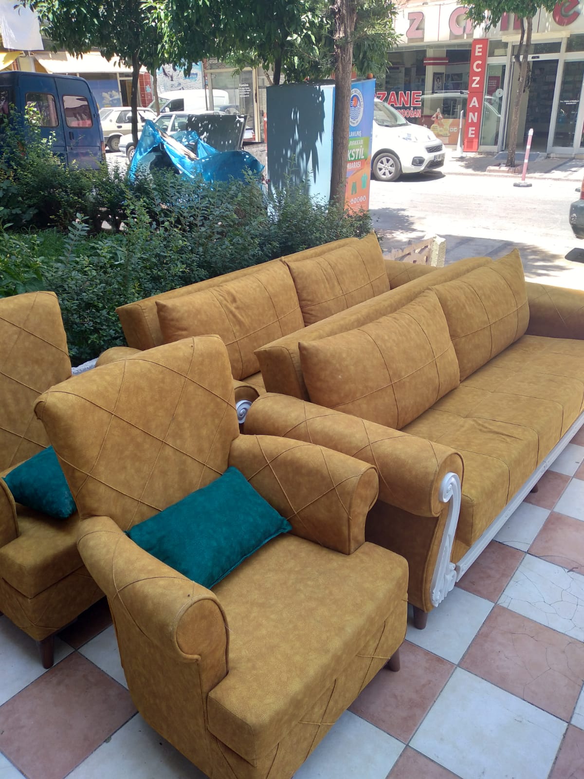 Sari-koltuk-takimi 2022-06-24 at 16.13.26